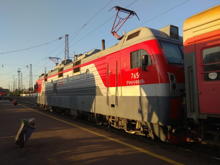 Поезд калининград адлер остановки в пути следования