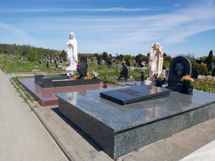 Цветково кладбище калининград
