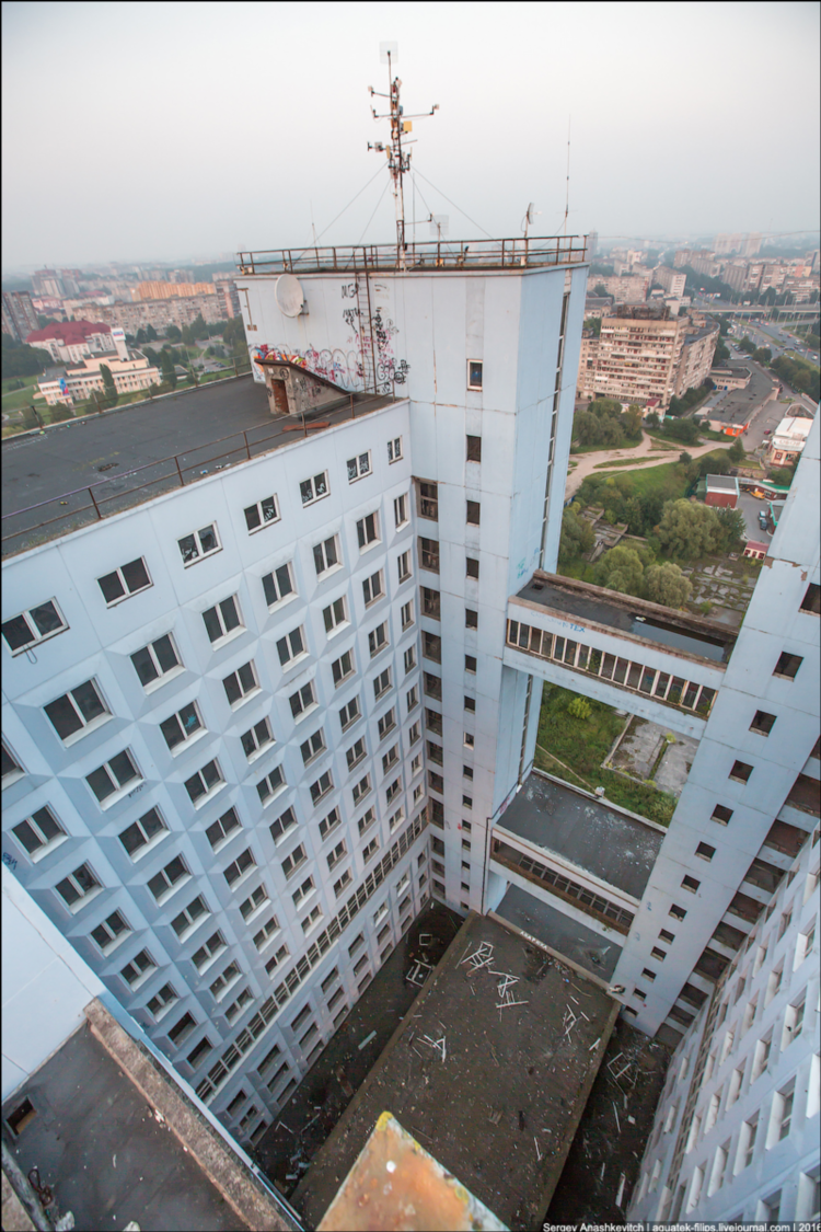 Заброшенный дом в калининграде